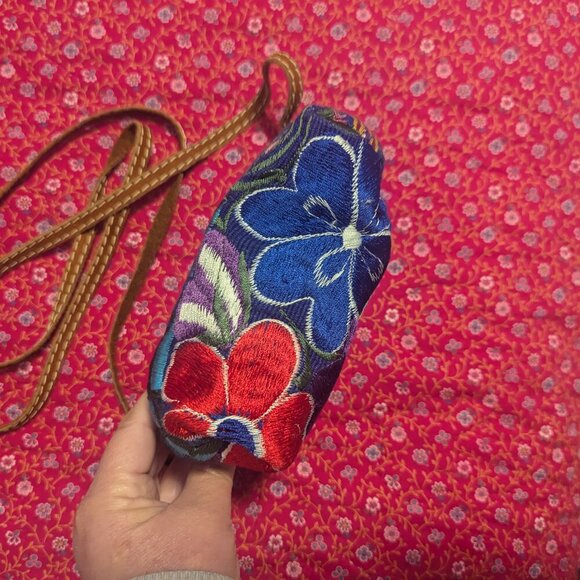 Western Embroidered Suede Floral Mini Bag Dopamine Dressing Festival Boho VTG - Picture 8 of 9